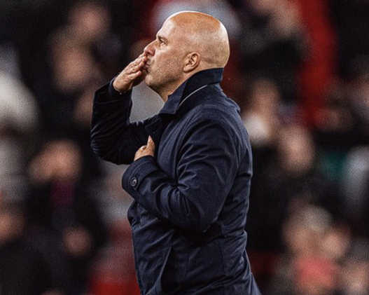 斯洛特详解利物浦引援策略：以俱乐部利益为核心，务实推进阵容建